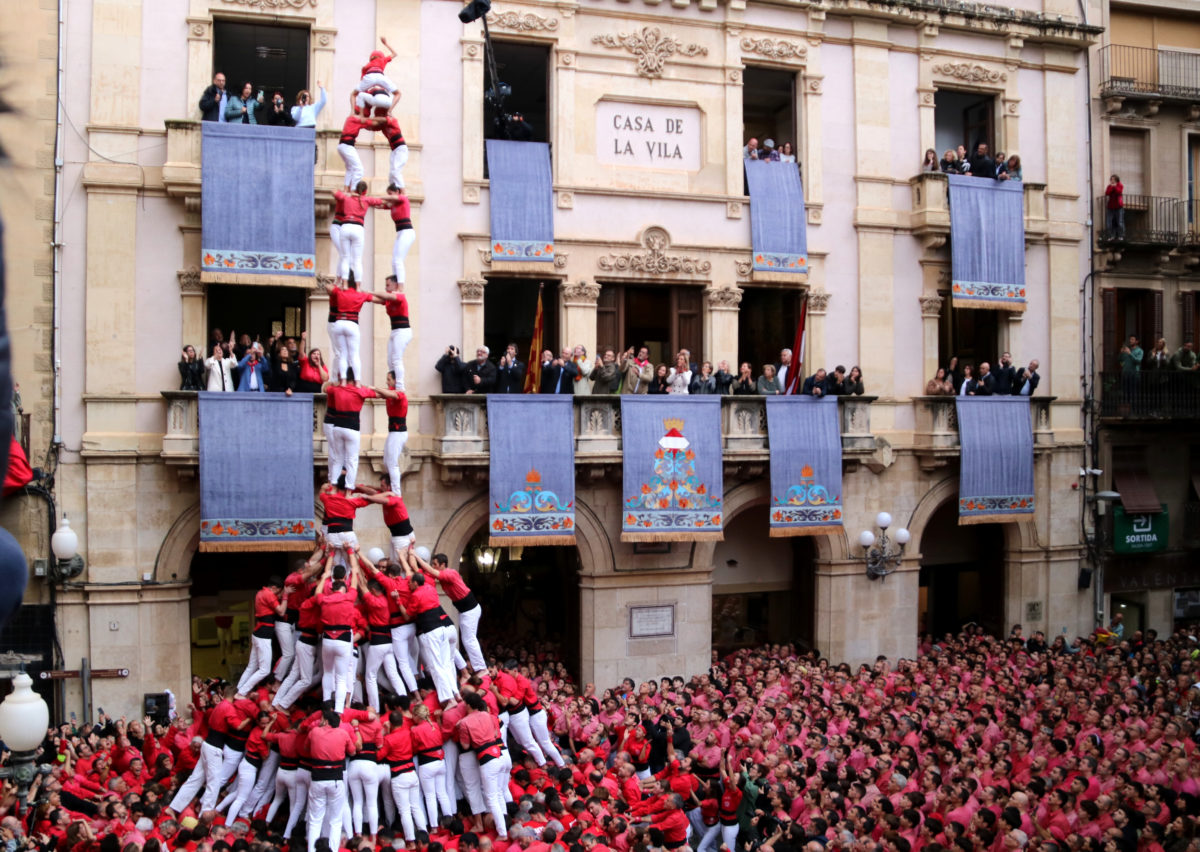 Primer 3d10fm de la Colla Joves Xiquets de Valls en la Diada de Santa Úrsula 2024 Data de publicació: diumenge 27 d’octubre del 2024, 15:01 Localització: Valls Autor: Anna Ferràs