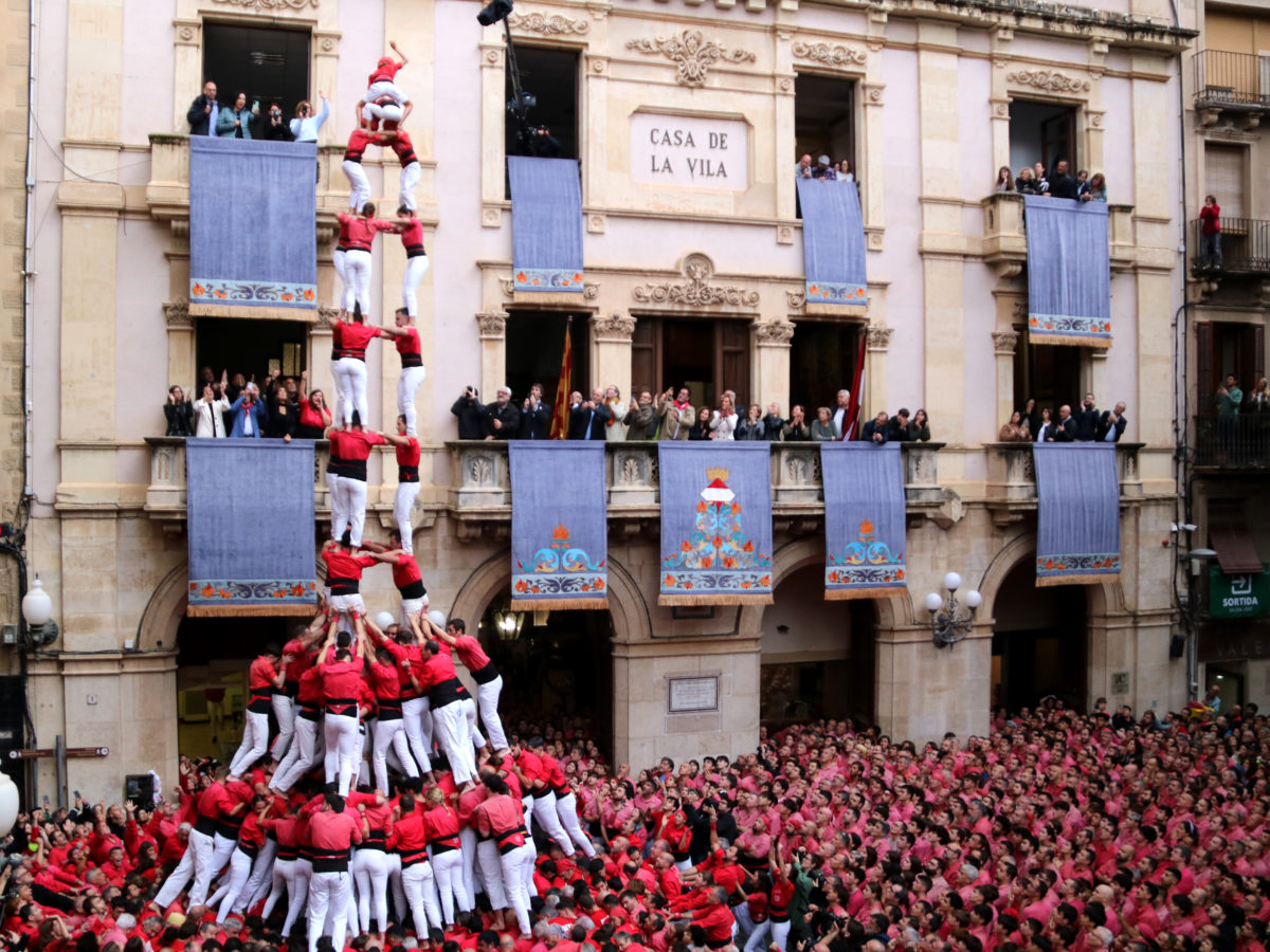 Primer 3d10fm de la Colla Joves Xiquets de Valls en la Diada de Santa Úrsula 2024 Data de publicació: diumenge 27 d’octubre del 2024, 15:01 Localització: Valls Autor: Anna Ferràs