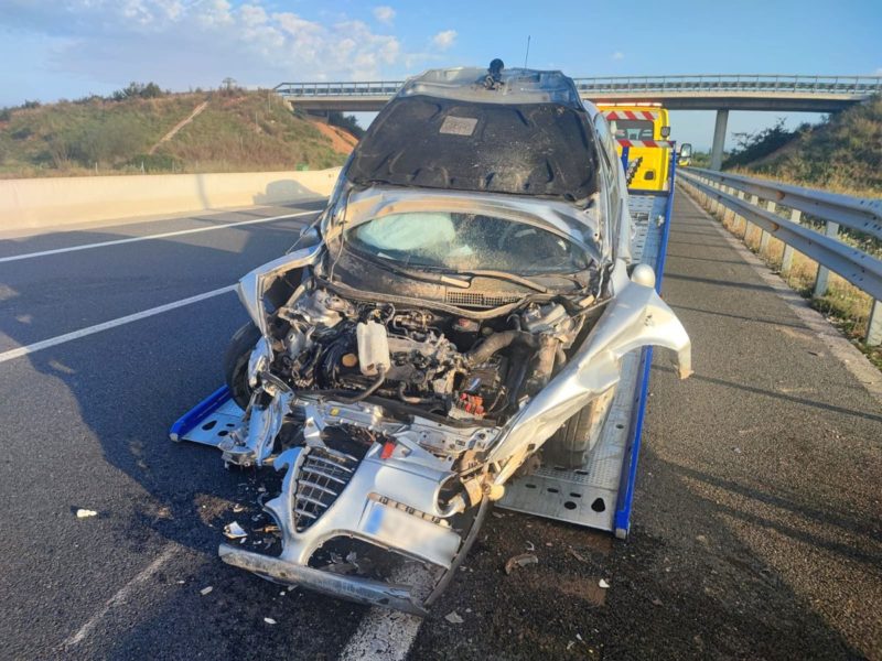 Vehicle sinistrat a la carretera A-27, a la Pobla de Mafumet, el conductor del qual va fugir de l'indret i va donar positiu posteriorment en consum de diverses drogues Data de publicació: dimarts 12 de novembre del 2024, 20:30 Localització: La Pobla de Mafumet Autor: Mossos d'Esquadra