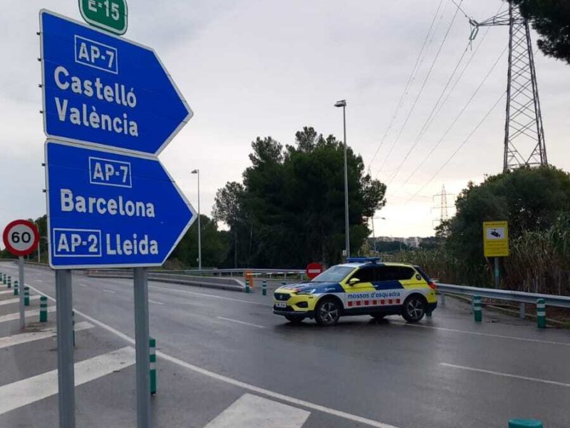 Controls dels Mossos en vies de Tarragona i l’Ebre per regular el trànsit davant les restriccions per la pluja