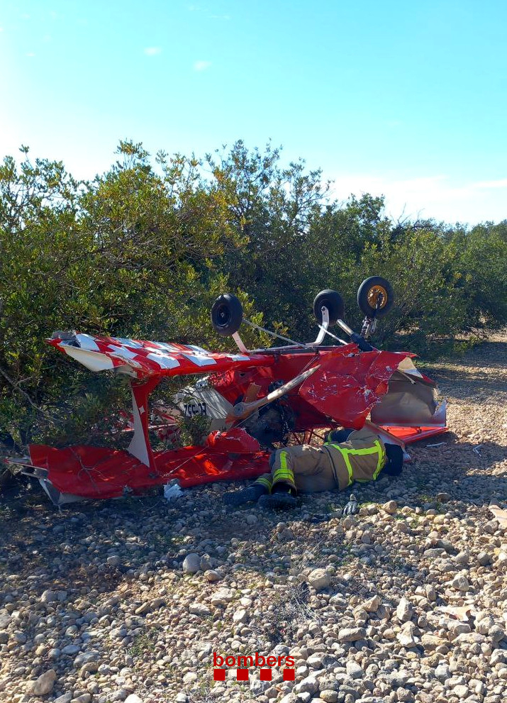 L'avioneta accidentada en una zona agrícola als afores de Vallmoll, a l'Alt Camp Data de publicació: diumenge 09 de febrer del 2025, 13:36 Localització: Vallmoll Autor: Bombers de la Generalitat