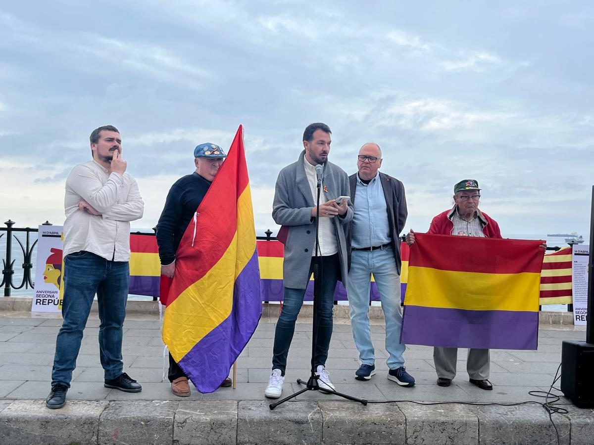 Els Comuns han posat en valor els avenços socials que va suposar la proclamació de la República